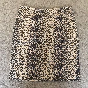 Forever 21 leopard print pencil skirt w/pockets M